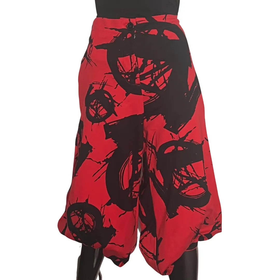 Abstract 3/4 Gathered Cuff Pant