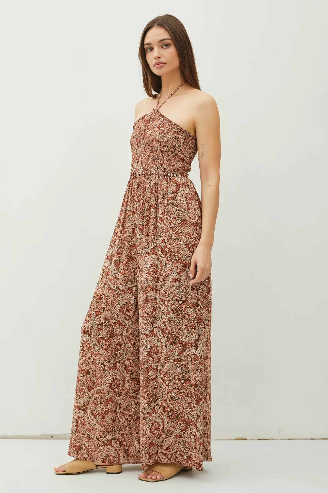 BACK CUTOUT JUMPSUIT