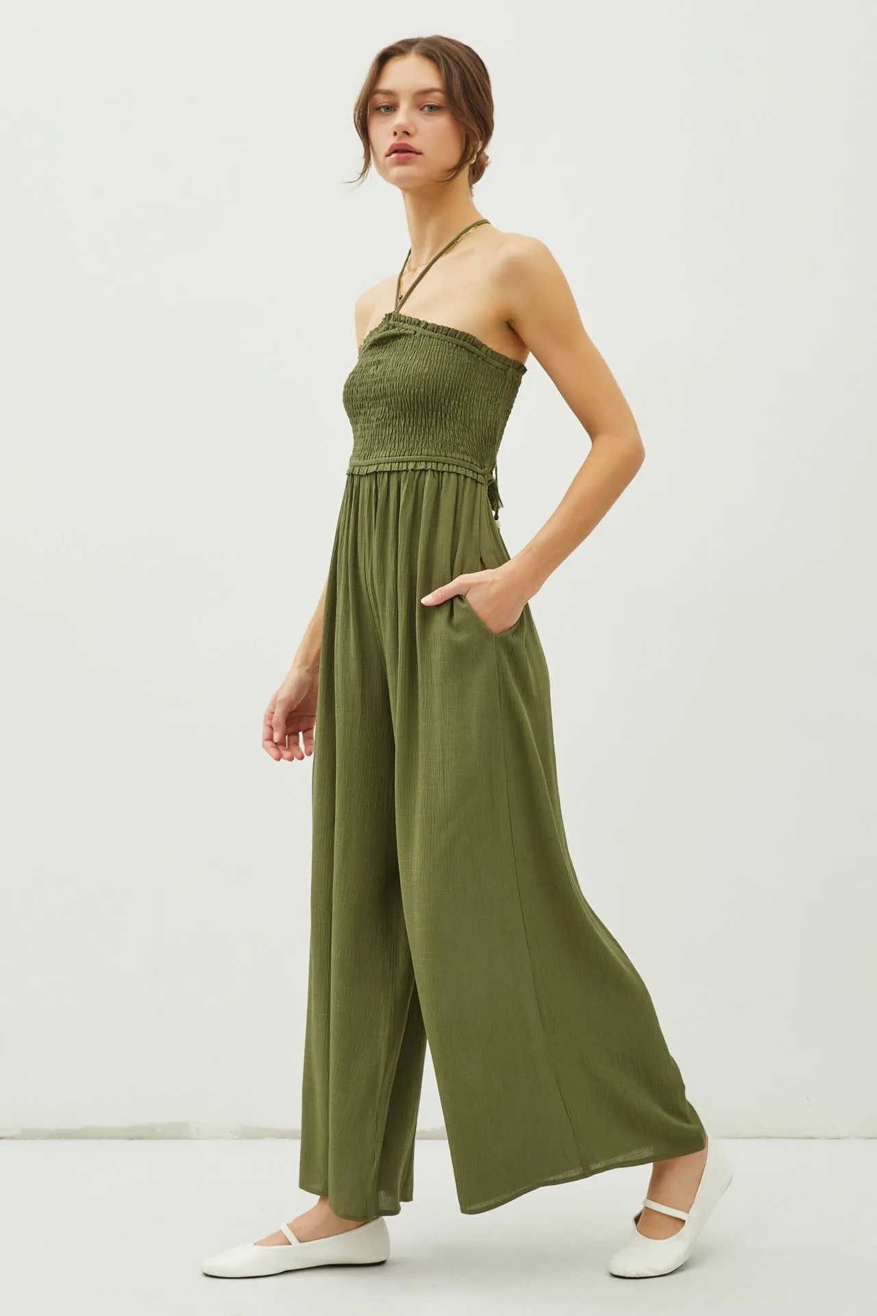 BACK CUTOUT JUMPSUIT