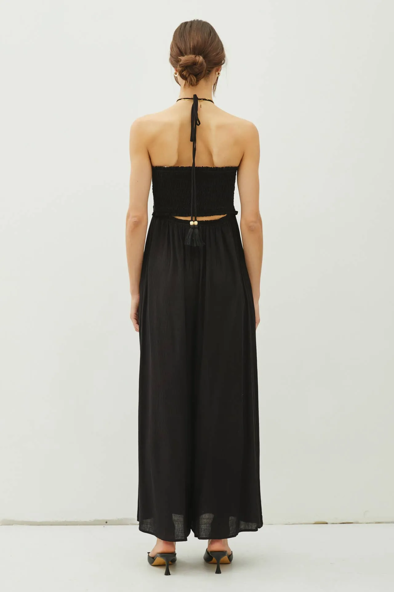 BACK CUTOUT JUMPSUIT
