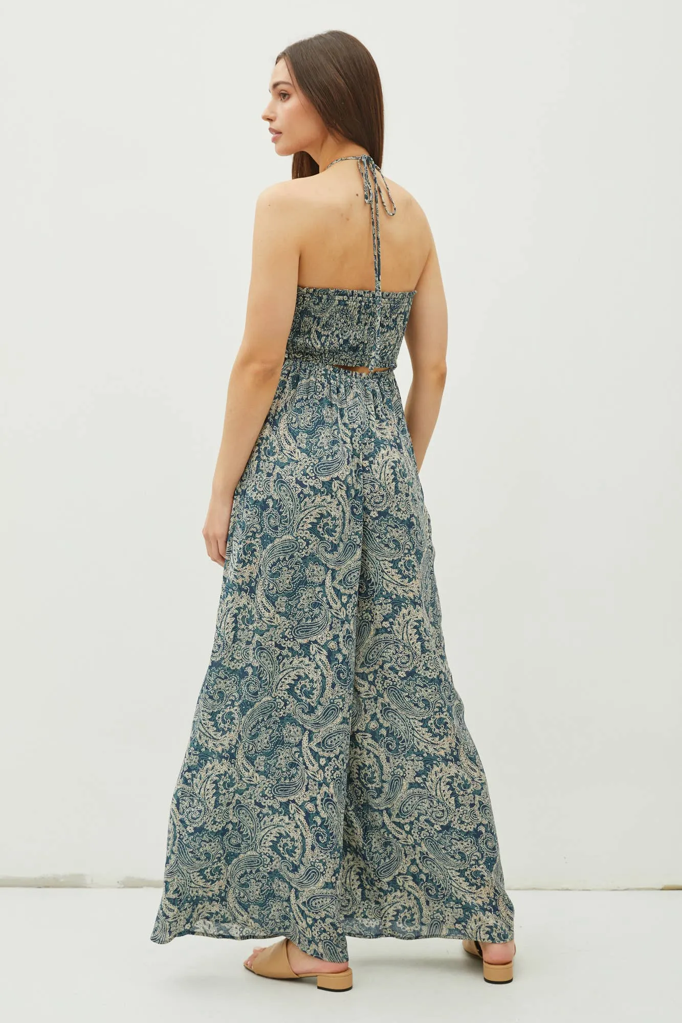 BACK CUTOUT JUMPSUIT