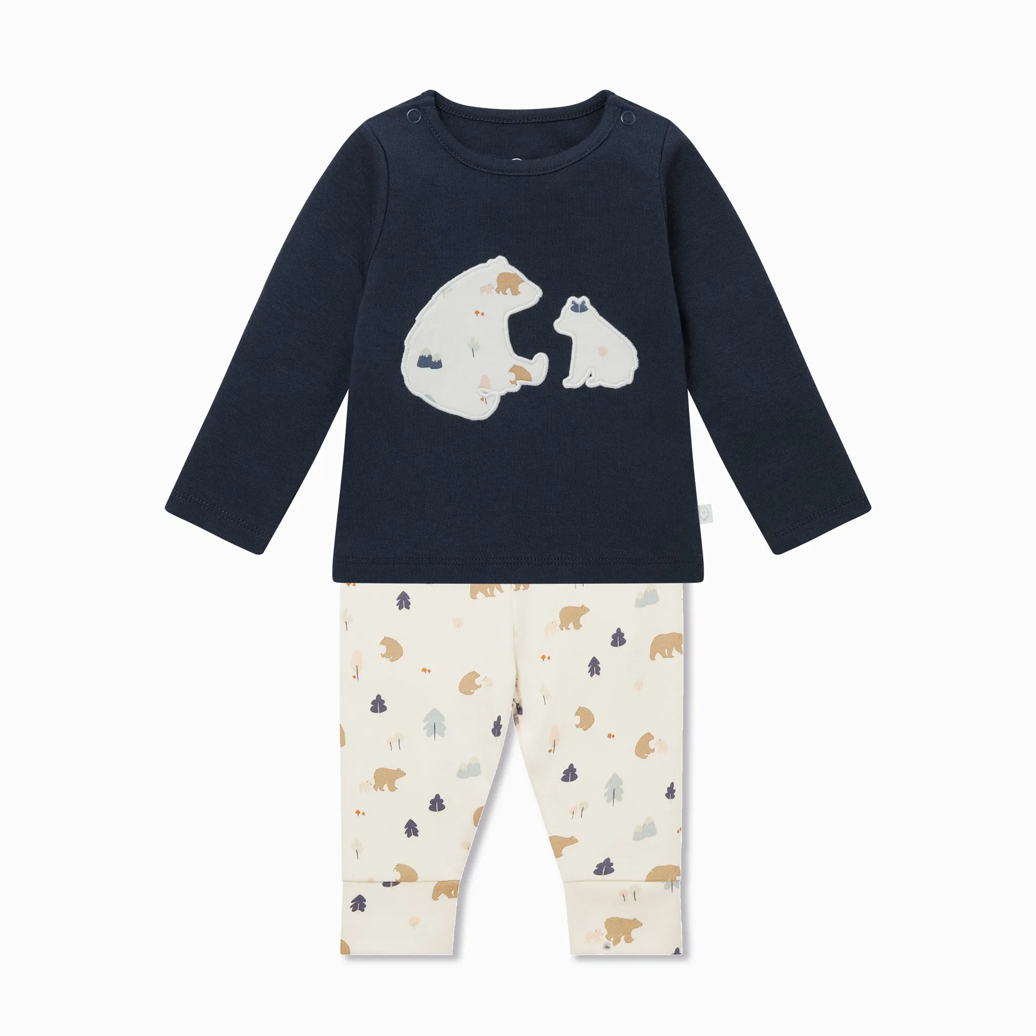 Bear T-Shirt & Leggings Outfit
