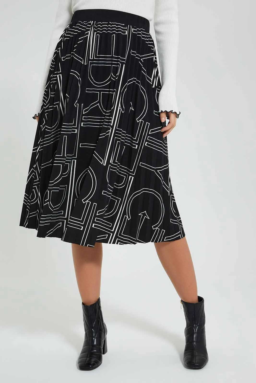 Black Printed Pleated Skirt