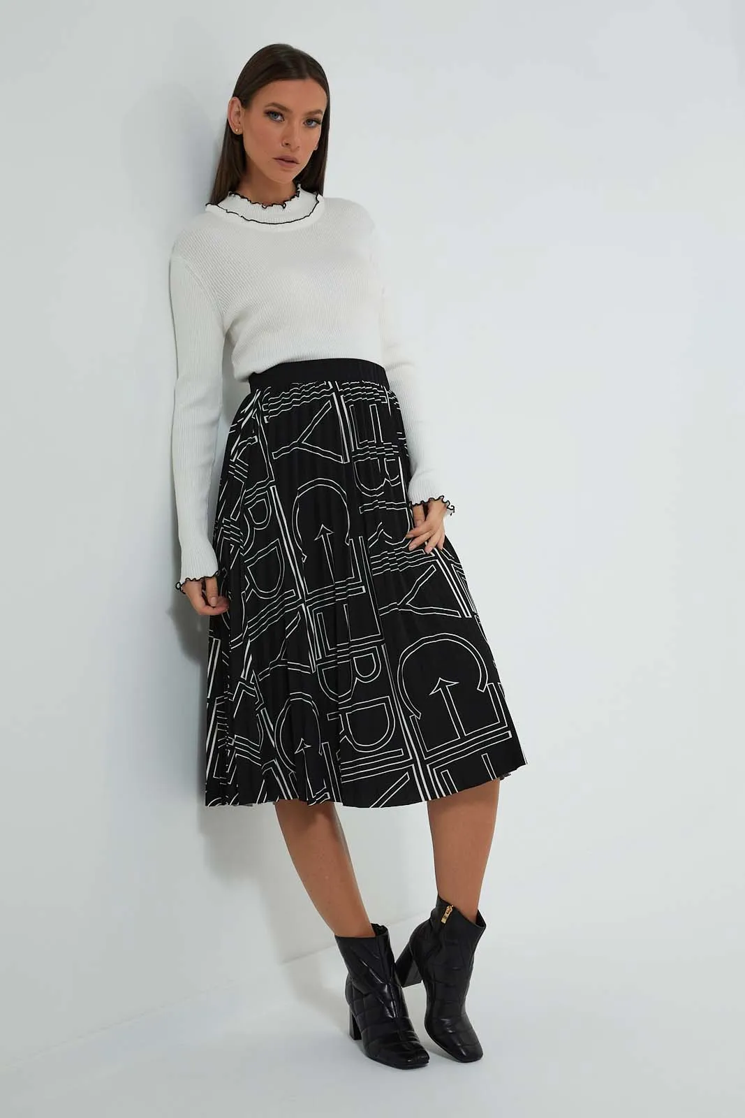 Black Printed Pleated Skirt