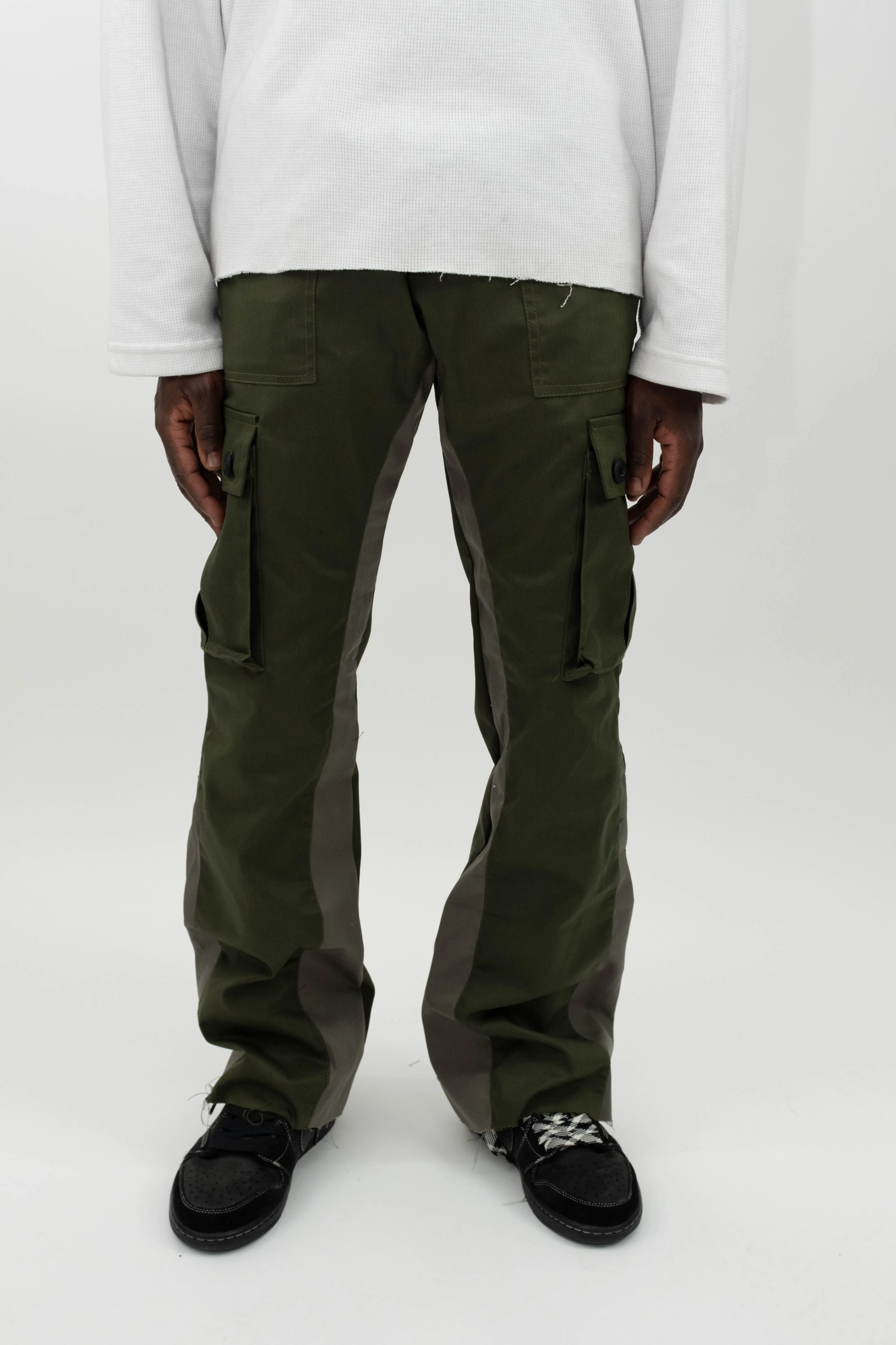 CARGO FLARE TROUSERS - KHAKI