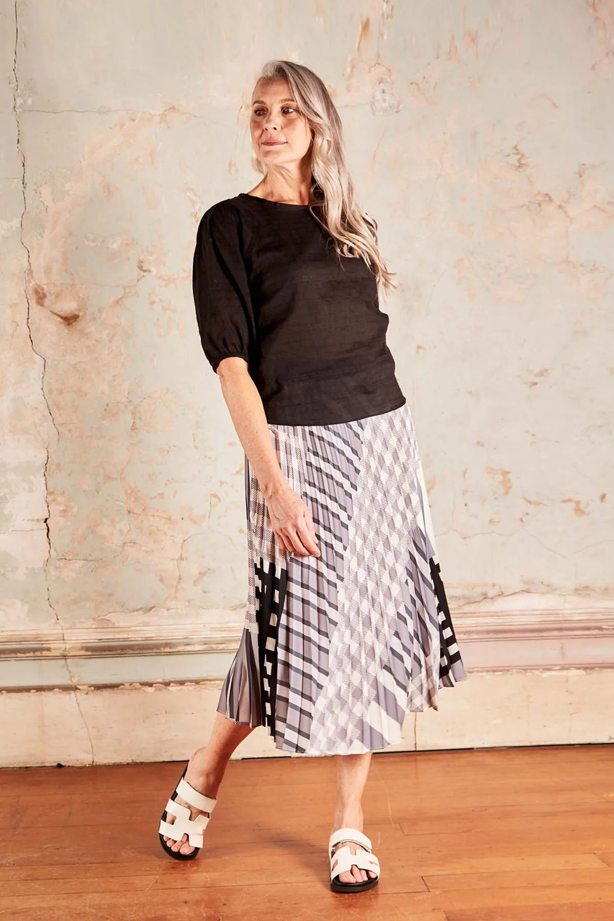 Central Park Pleated Skirt Black