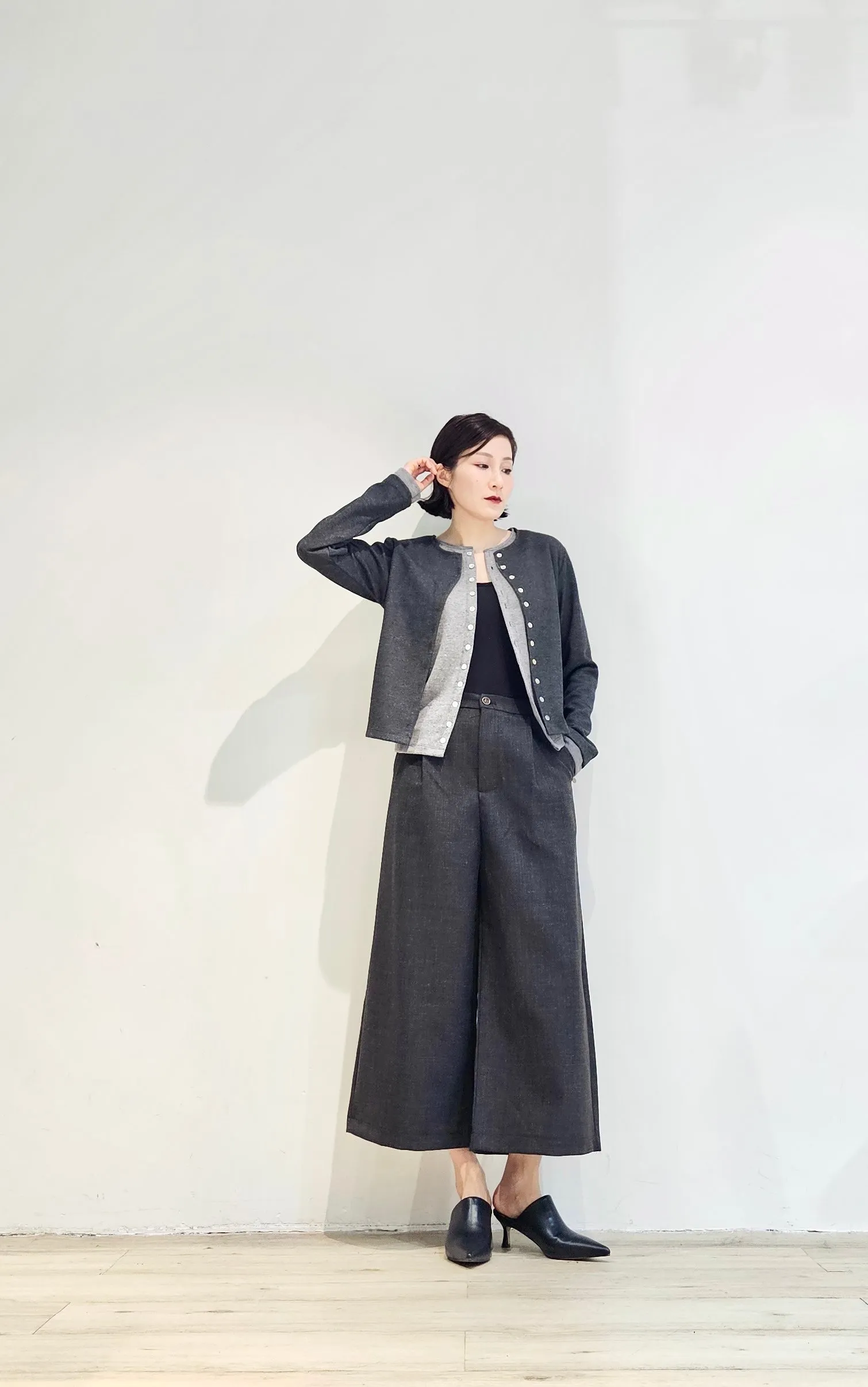 Double layer contrast cardigan - 4 colours (Pre-order)