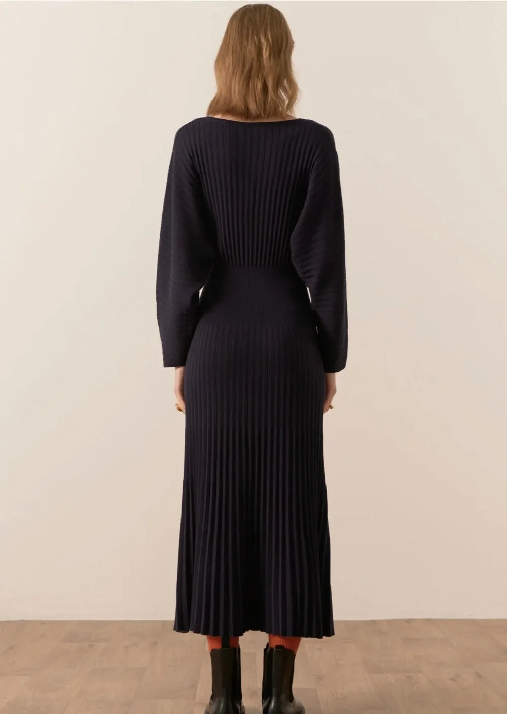Gizelle Pleated Dress Black
