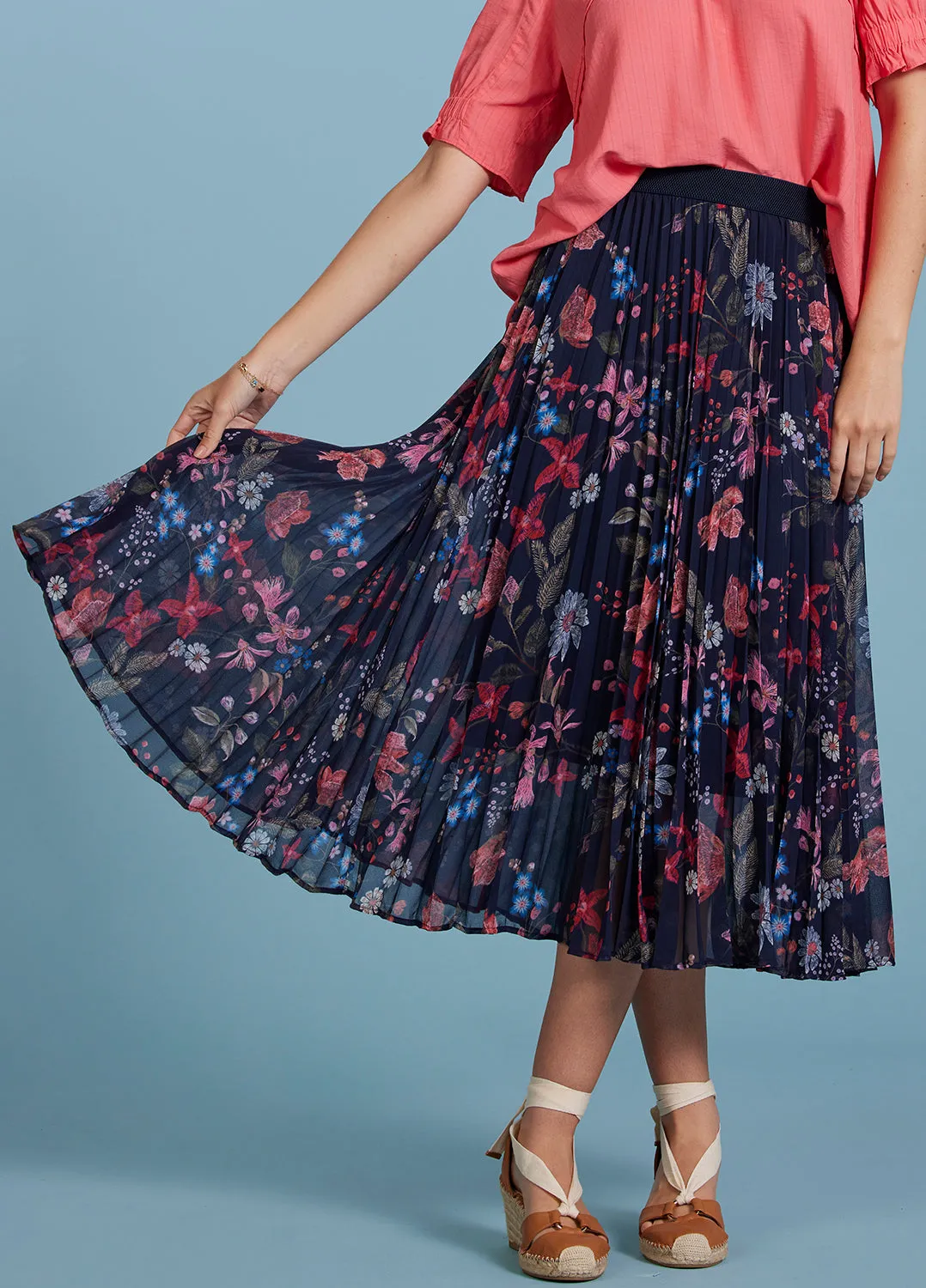 Sew Lovely Pleated Skirt