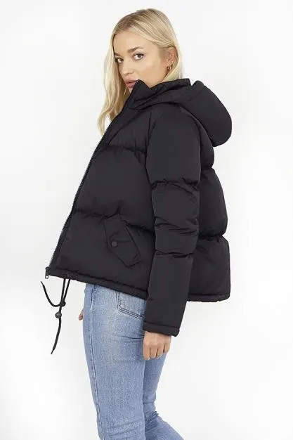 SHORT PADDED PUFFER JACKET WITH FIXED HOOD