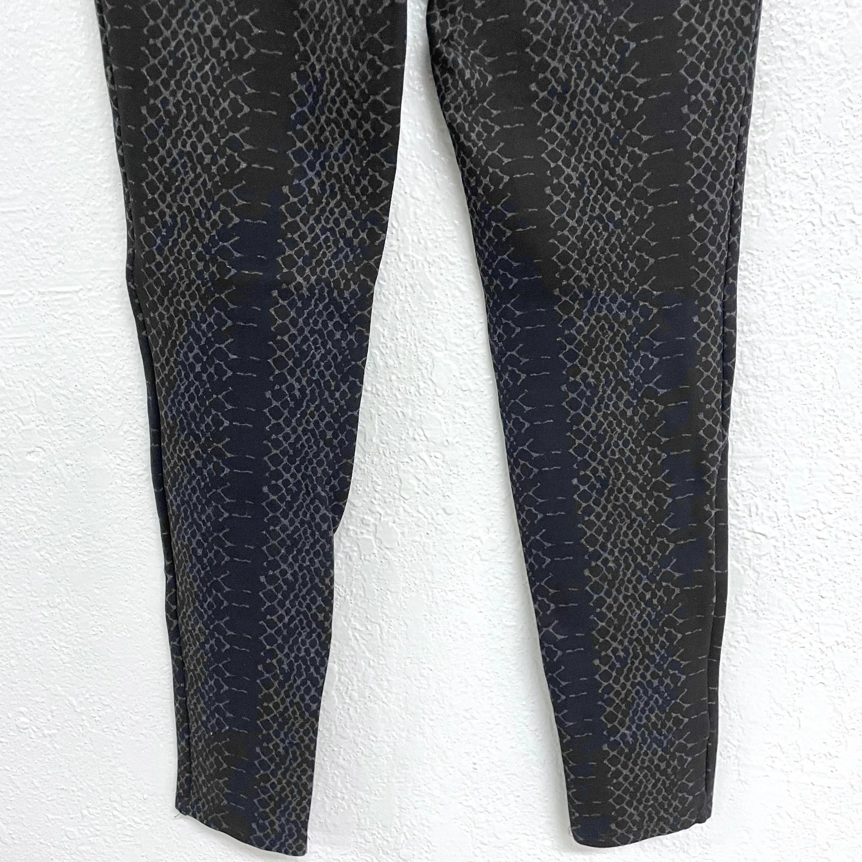 Snakeskin Print Leggings