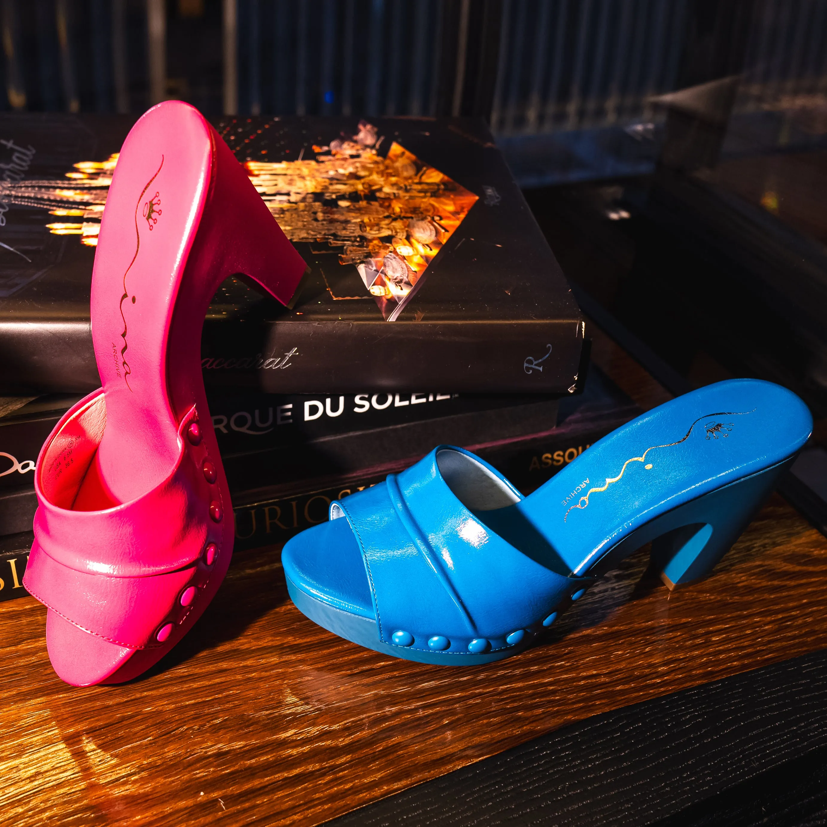 VIBE-HOT PINK