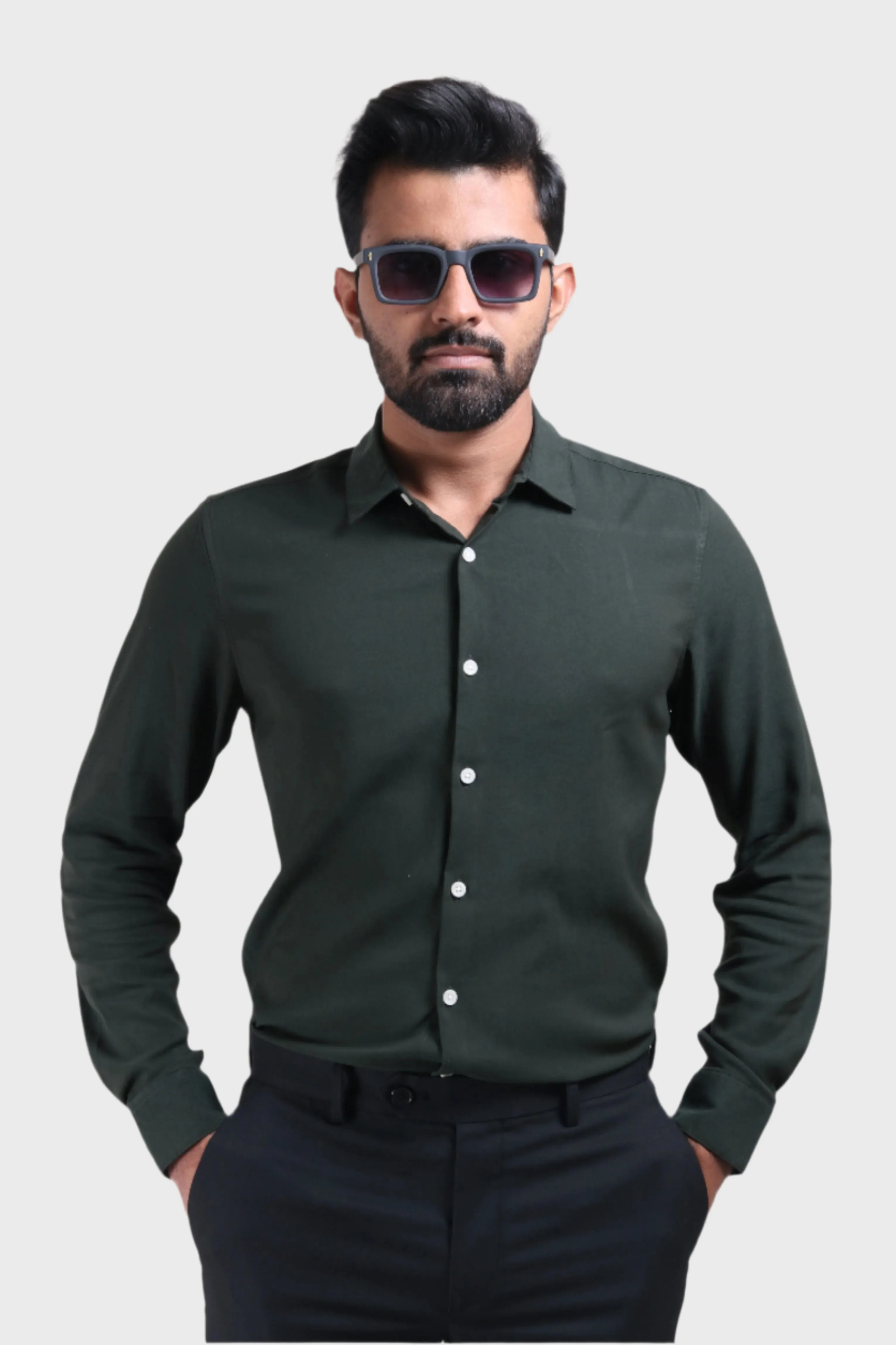 XKIND MEN'S DARK GREEN  STRETCH PLAIN SLIM FIT SHIRT